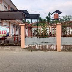 OYO 93332 Kharis Home Stay