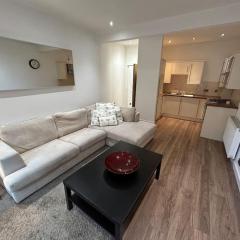 Spacious Central 2Bed Apartment