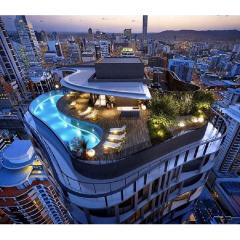 Lux 35th floor 2br 2bath, Infinity pool, Gym, Wifi
