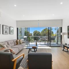 Addison's Escape - A Breezy Beachfront Beauty
