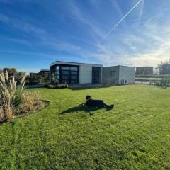 Marina Strandbad Chalet Aan het Strand mit Zaun Haus Nr 133