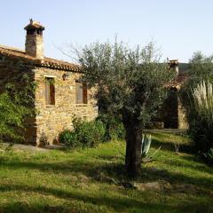 Modern Farmhouse in Valencia de Alc ntara with Pool