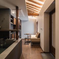 Luxury hanok with private bathtub - SW15