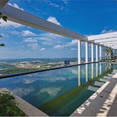 Iskandar Residences 2BR 5pax 5 mins Legoland Wi-Fi Sky Pool 360