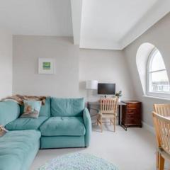 Quaint & Cosy 1 Bedroom Flat - Kensington Olympia!