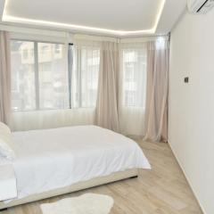 Bright 3-BR in Heart of Kenitra-Perfect Summer Stay with Parking!