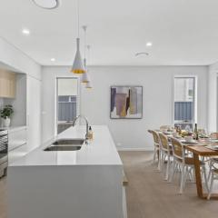 Marina Escape - Contemporary Coastal Living