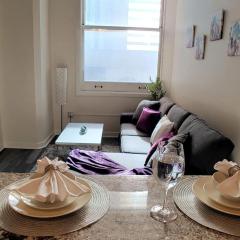 Downtown Morado Loft #1, FREE Parking & Skywalk to Lucas Oil & Conv Center