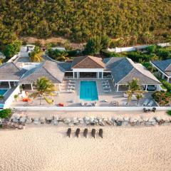 La Perla Estate - 7 BR Luxury Beachfront Villa with utmost privacy