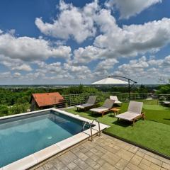 Iva's Place