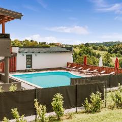 Gorgeous Home In Grabrovnik With Outdoor Swimming Pool