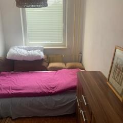 Lovely room for 2 persons in 3 room flat