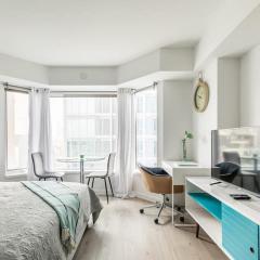 Simply Comfort Suites - Modern Studio in Yorkville