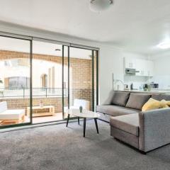 Stylish 2 Bedroom Apartment Chippendale