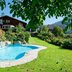 Residence Obermoarhof - comfortable apartments for families, swimmingpool, playing-grounds, Almencard