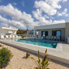 Luxury Paphos Villa - Villa Adaris - 5 Bedroom Villa - Private Swimming Pool - Sea Views