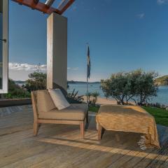 Hahei Oceanfront - Hahei Holiday Home