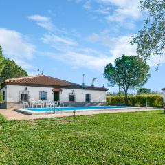 Amazing Home In Carmona With Outdoor Swimming Pool