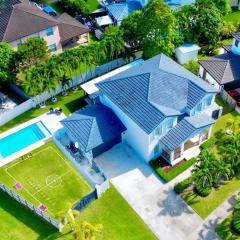Miami Luxury Villa Heated Pool & Pool Table 5BD 4BR
