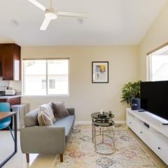 Cupertino 2br w balcony parking nr dining SFO-1570