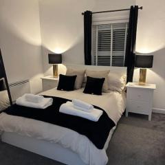 2 bedroom modern flat in Romsey