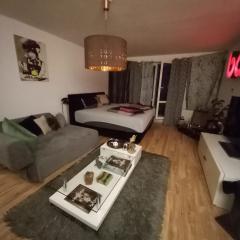 Tolle private 2-Zimmer Wohnung im Szene Bezirk Berlin-Friedrichshain
