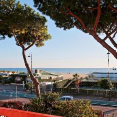 Casa Silvia, elegante appartamento sul mare