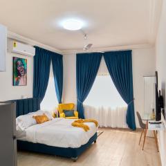 Charming Rooftop Apartments with Great view & Free Strong Wi-Fi - 40percent Long-stay Disc- Red Lotus Oasis