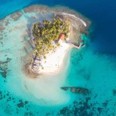 Isla de San blas cabaña en la isla del barco hundido