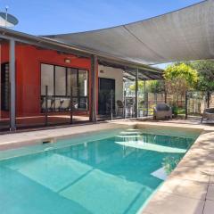 252 David Low Way