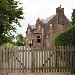 5 Bed in Brodick CA016