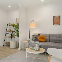 Dual key 5BR Family home with stunning interior