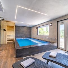 Riverside house with pool jacuzzi and sauna in Croatia
