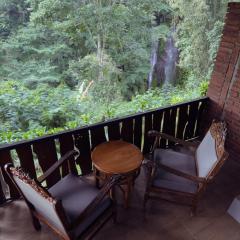 Munduk Tutub waterfall view