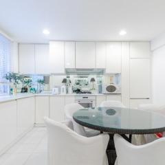 Enchanting 1BD Flat with Garden Knightsbridge!