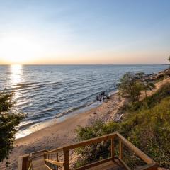 Relax on Lake Michigan at Tranquil Shores