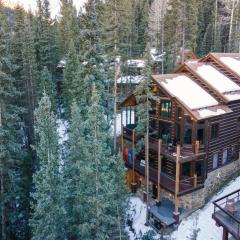 Apex by AvantStay Cozy Expansive Mountain Home Close to the Slopes w Hot Tub