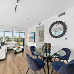 Luxurious SM Penthouse with Panoramic Ocean Views