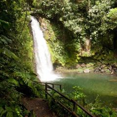Villas y Cataratas Maquengue Falls