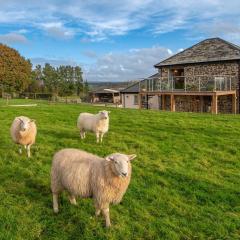 18th century renovated barn in beautiful Devon countryside