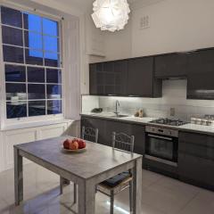 Victorian Apartment on the Famous Essex Rd in Islington