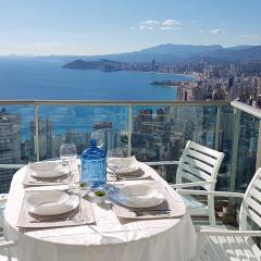 36th floor - Highrise apartment with private terrace & amazing sea views