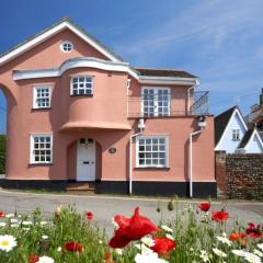 Corner Cottage - The Pink House