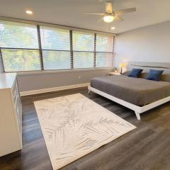 Gulf Breeze Condo w Pool Access!