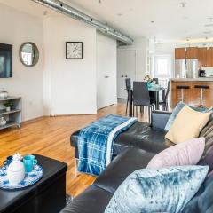 Spacious 2 Bedroom Loft in Sought After Leslieville