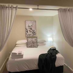 Elliston Cottage North Hobart x 2