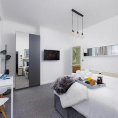 Stunning Central Plymouth Studio Apartment - Sleeps 2 - Habita Property