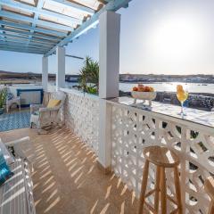 Beachfront two bedrooms house Casa Toral