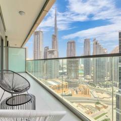 Keysplease 2 B/R Apt with Burj Views Paramount Midtown, Minutes to Dubai Mall