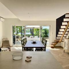 Maison rénovée avec vue exceptionnelle sur le lac
